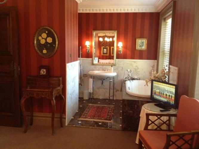 Linden Hall