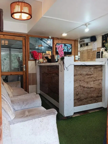 Aston Home Stay