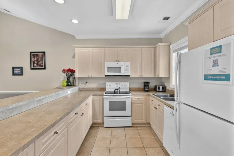 Magnolia Pointe Luster Leaf 4895-403