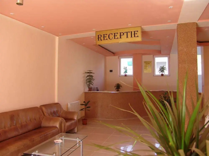 Class Hotel