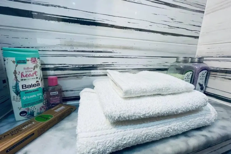 2 Bedrooms Apartment