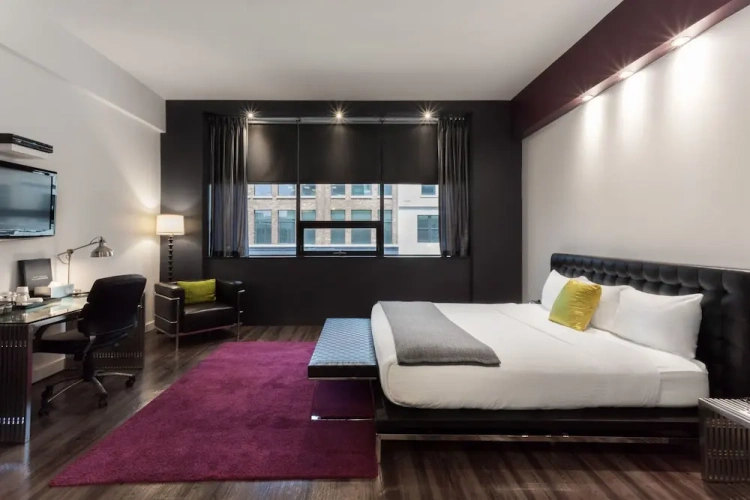 Standard Double room with courtyard view