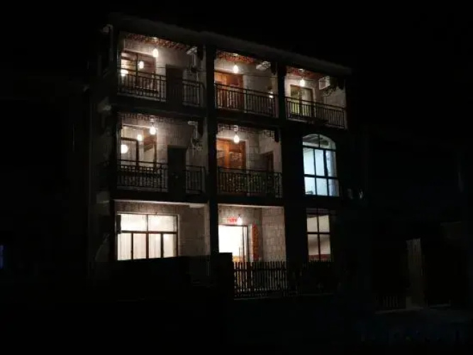 Ziyan Shanju Inn