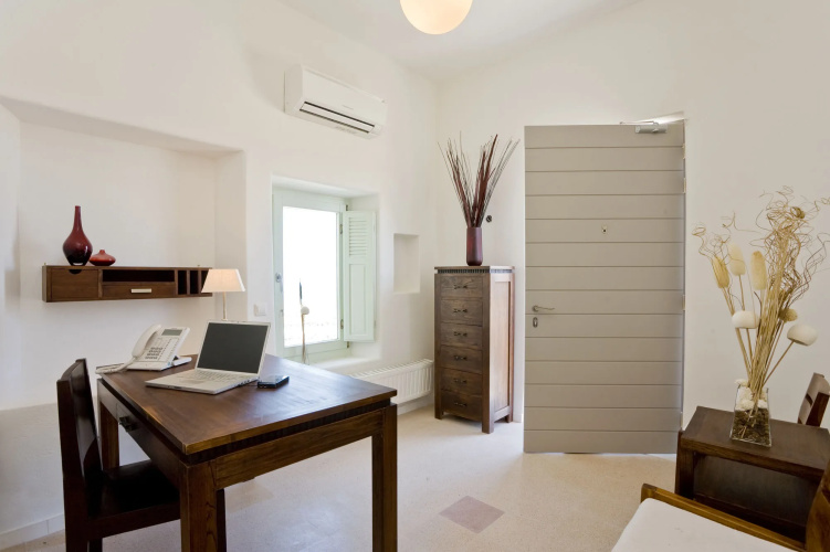 Blackrock Villa