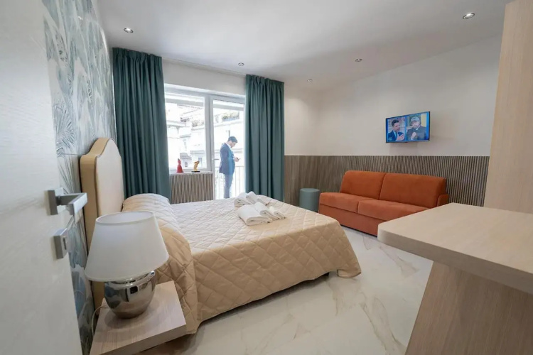 P.C. BOUTIQUE H. LIFESTYLE NAPOLI CENTRO by ClaPa Group Dislocated Hospitality
