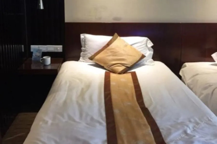 Peacock Hotel