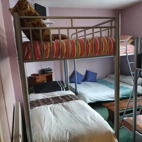 Economy Triple room