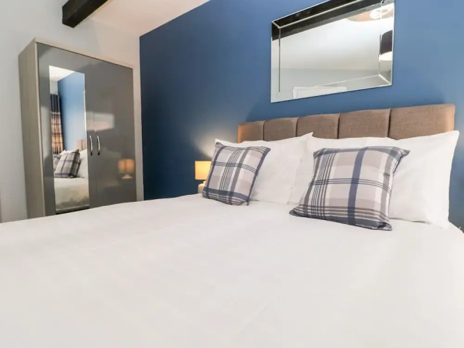 3 Kings Mews