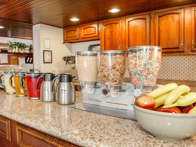 SureStay Plus Hotel by Best Western Auburn photo 33