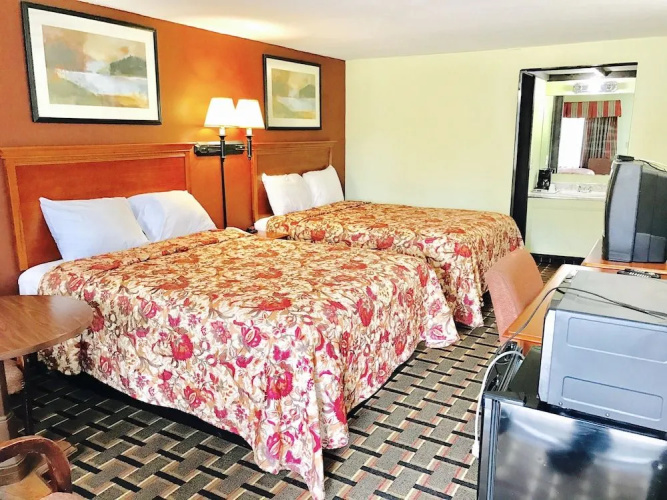 Greystone Motel