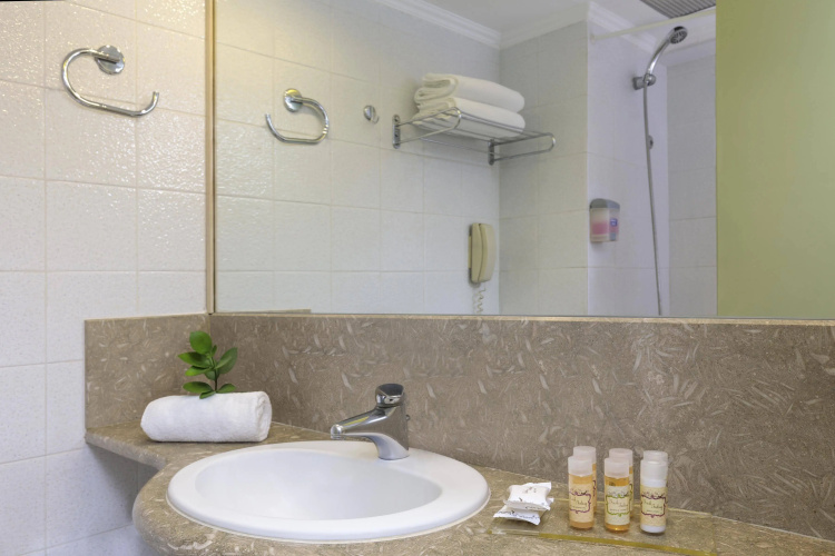 Best Western Plus Hotel Plaza photo 10