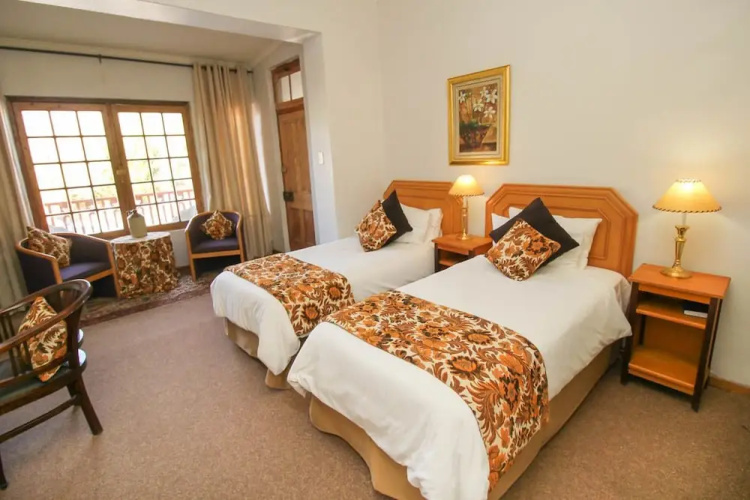 Friends B & B