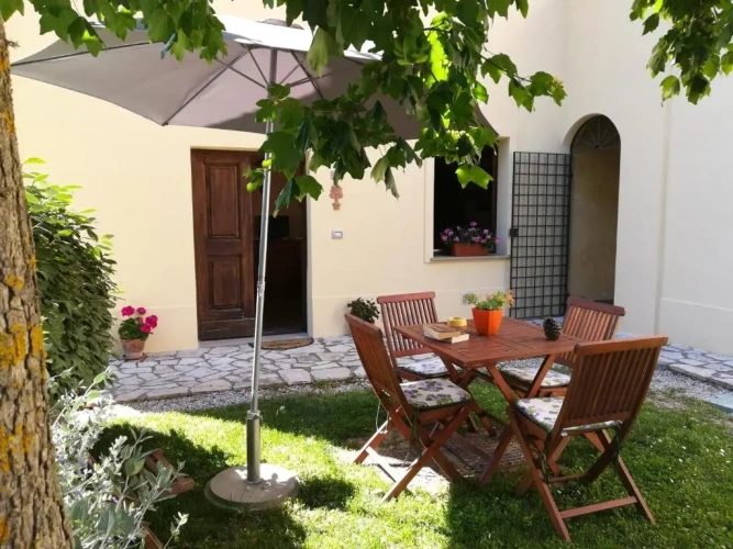 1 Bedroom Apartment with garden view