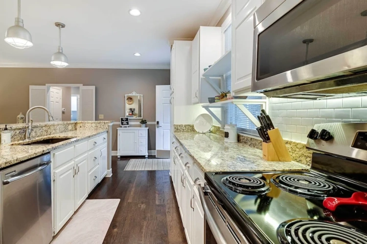 2 Bedrooms Cottage