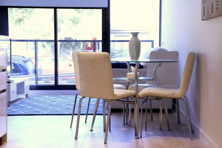 Heart of Ormond Apartment  by Ready Set Host