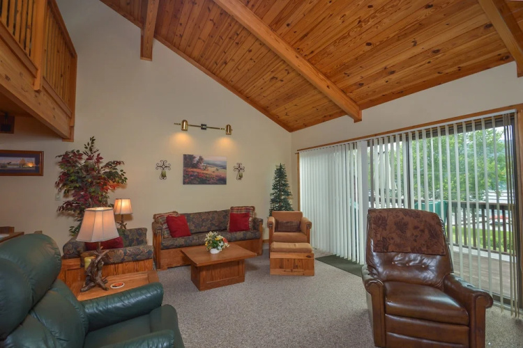 Sunplace 3 Bedroom Townhome #07