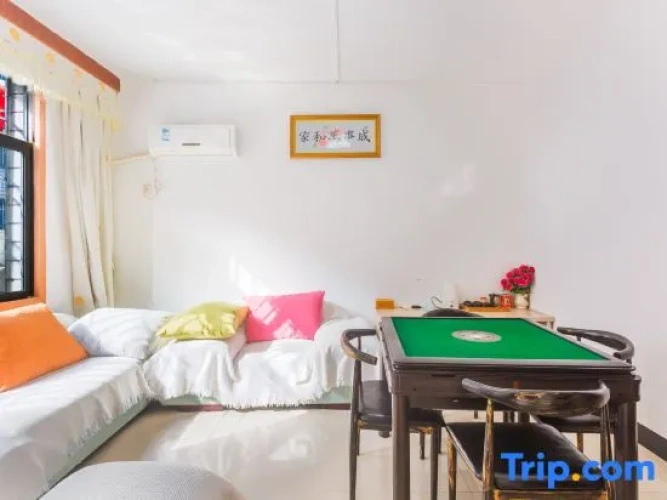2 Bedrooms Sextuple Suite