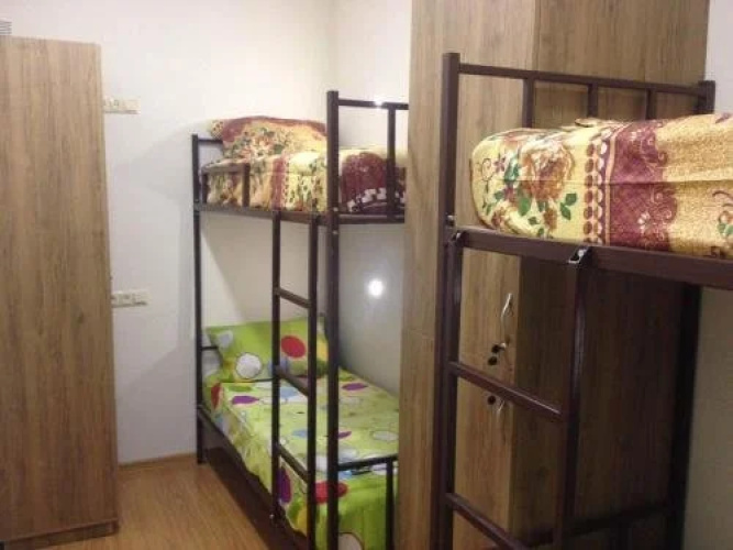Hostel-17
