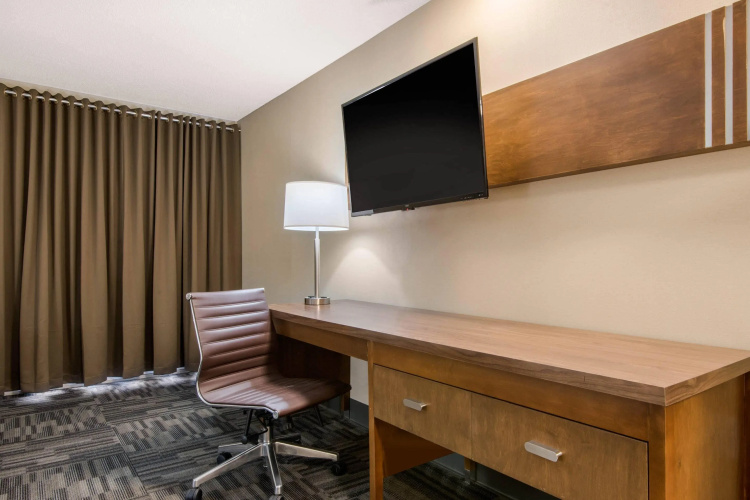 Quality Inn & Conference Centre photo 7