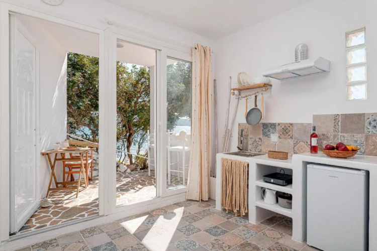 SeaView Apartment & Studio