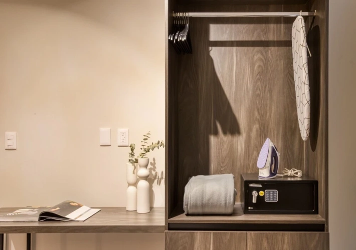 2 Bedrooms Apartment