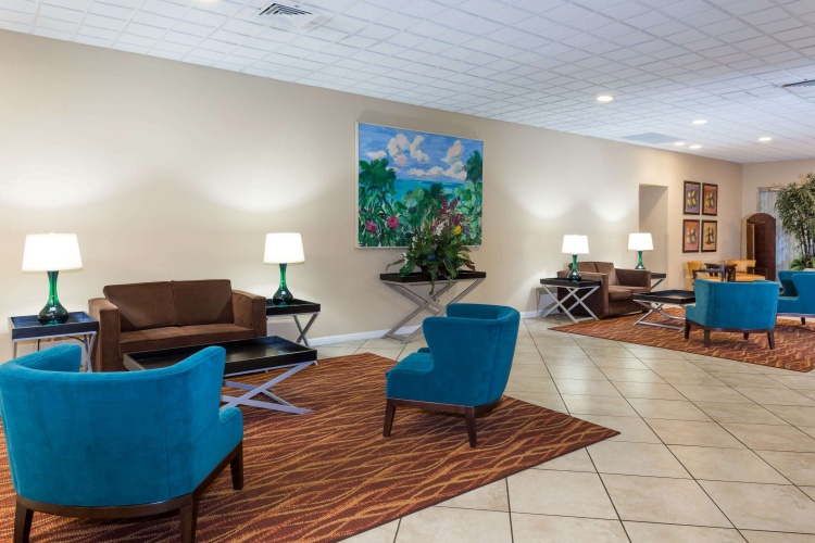 Ramada by Wyndham Kissimmee Gateway photo 13