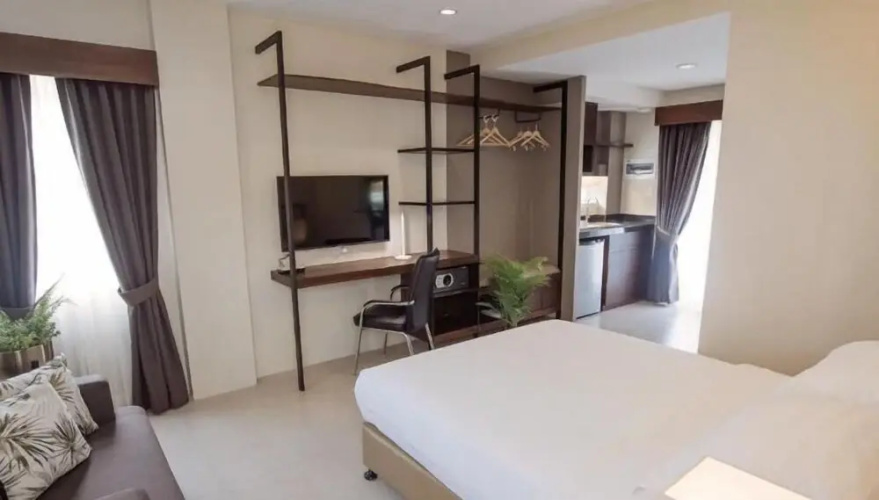 Rovira Suites