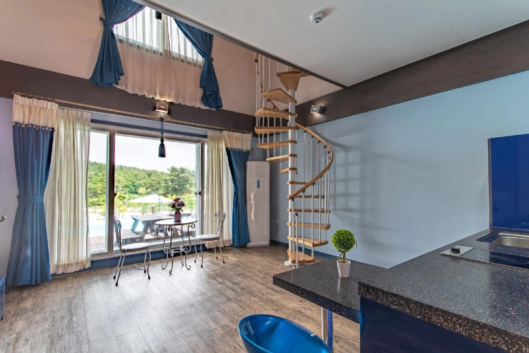 Olive Spa Pension