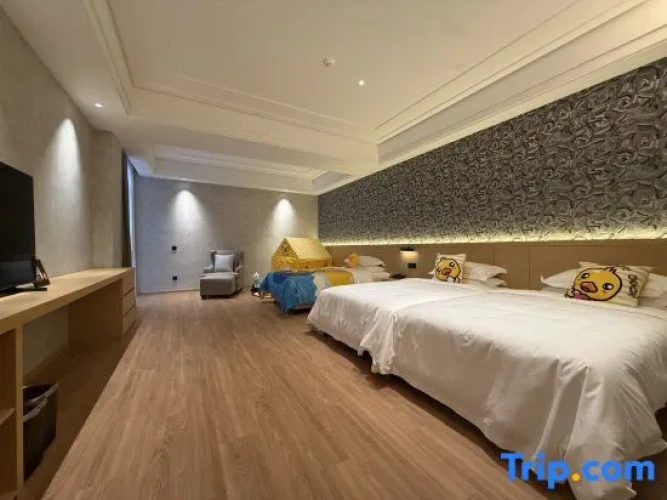 Standard Twin Family room
