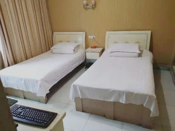 Zhijin Jinggui Hotel