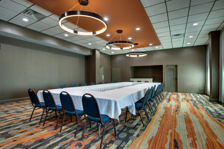 DoubleTree by Hilton Mt. Vernon photo 18