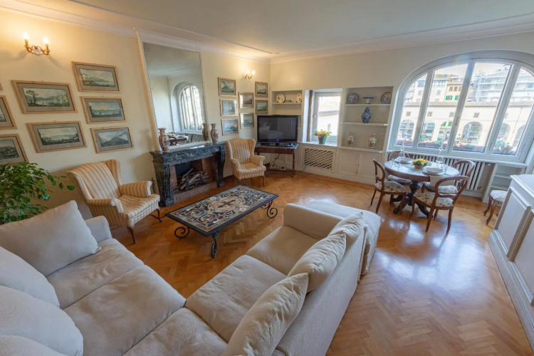 Ponte Vecchio 3 bedroom apartment