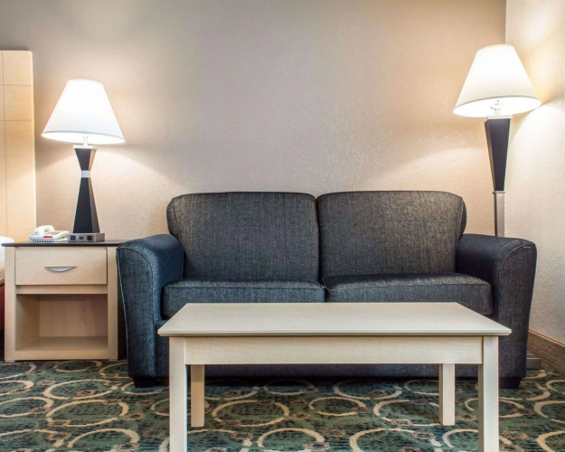 Quality Inn Geneseo