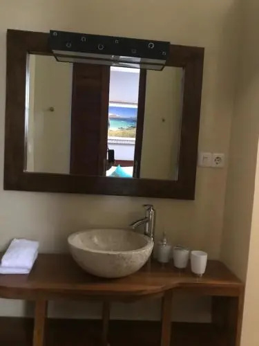 Wae Molas Hotel