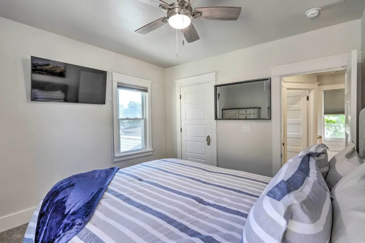 Charming Downtown Fruita Home: Hike & Explore