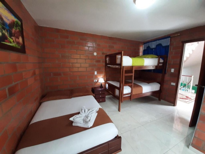 Standard Quadruple room with mountain view