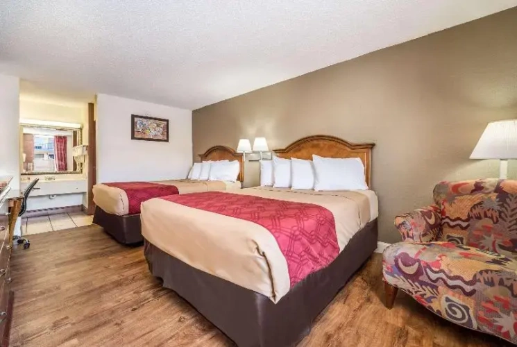 Standard Sextuple room
