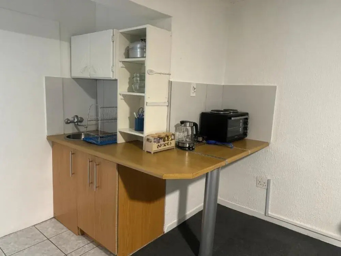 Room-busa House Self-catering Unit