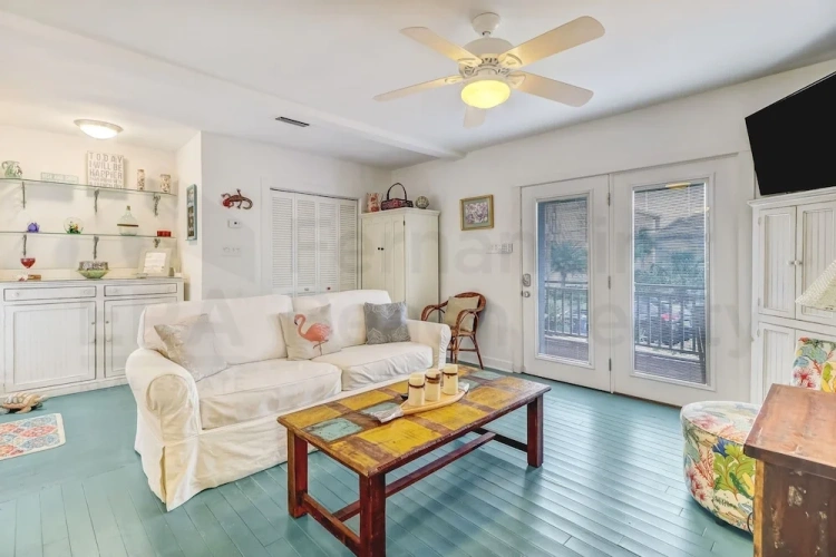 3 Bedrooms Cottage