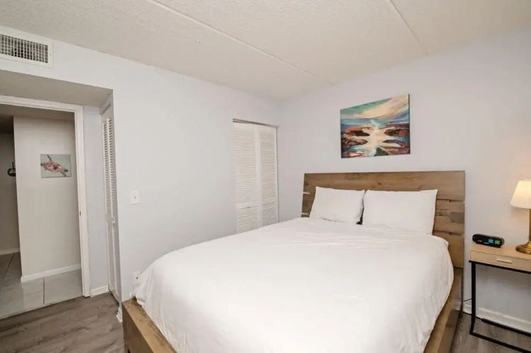 4205 Courtyard Villa 2nd Fl N