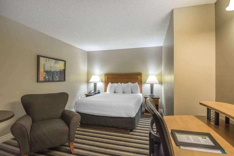 Quality Inn West Edmonton photo 6