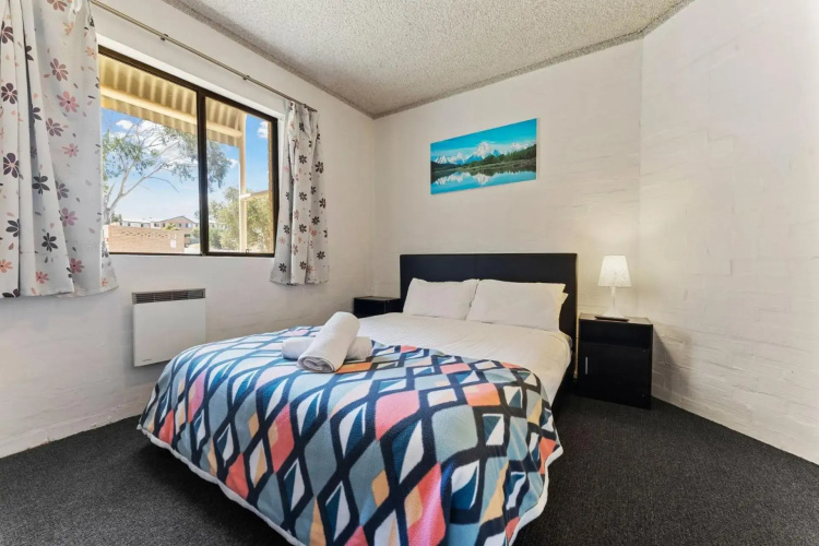 Alpine Mountain View 39 - Ground Floor 3 Bedroom Unit