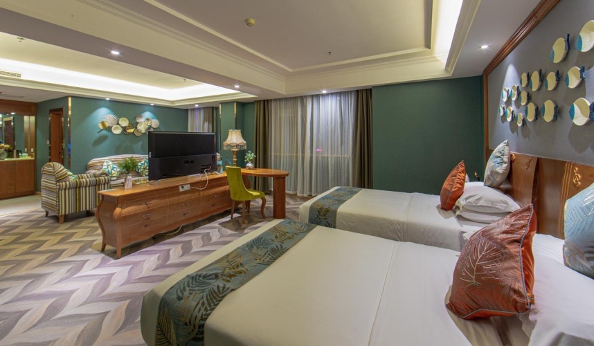 Twin Family Suite with street view