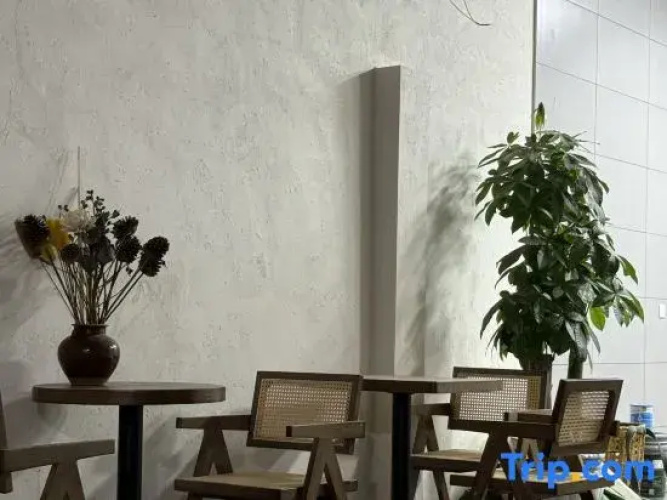 Dali Little Home Sea View Hostel