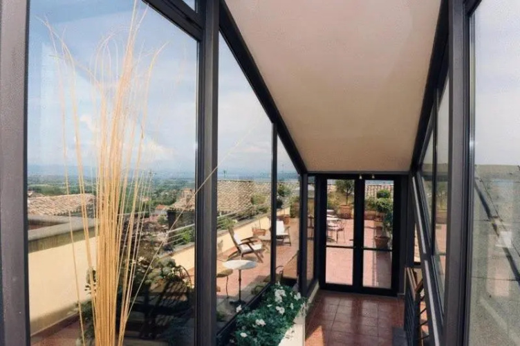 Hotel Urbano V