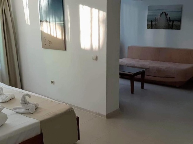 1 Bedroom Suite
