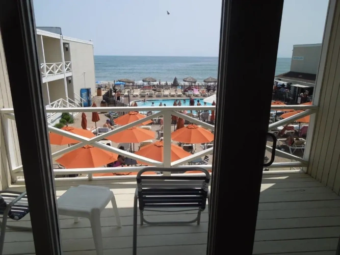 Deluxe Quadruple room oceanfront