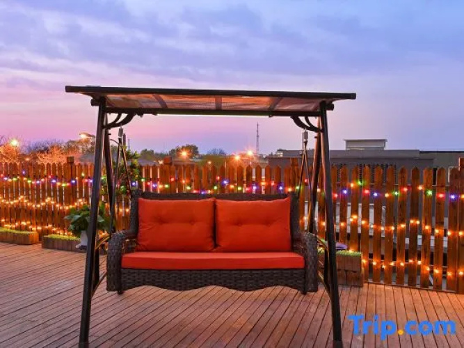 Qiuduo Hotel (Beijing Wangfujing Nanluoguxiang Branch)