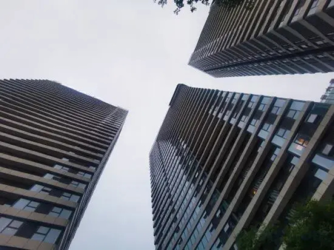 Aaronstone apartment hotel