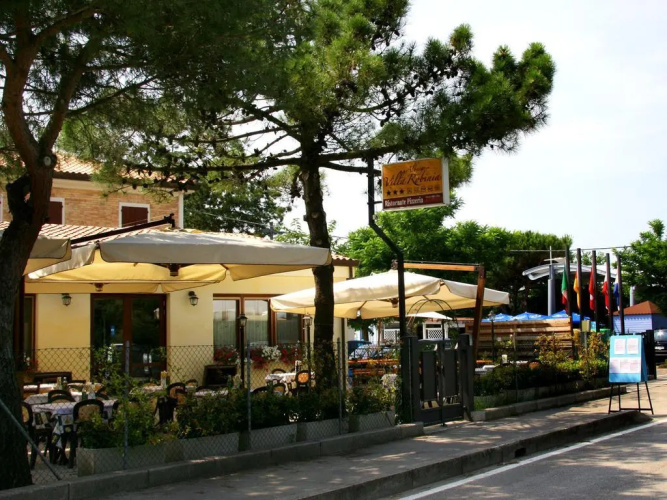 Hotel Villa Robinia